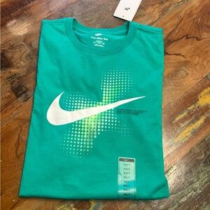 NWT Nike Men’s Athletic Tee